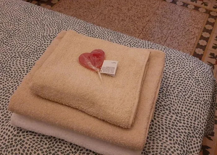 מלון Crazy House